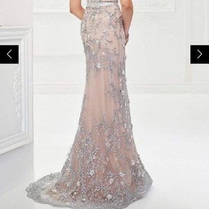 Beautiful  montage gown , worn for couple hours , great condition fit 10 or 12